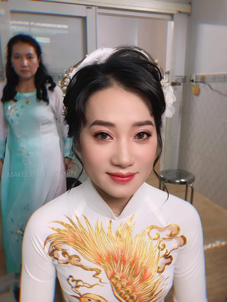 Dịch Vụ Trang điểm Bình Dương